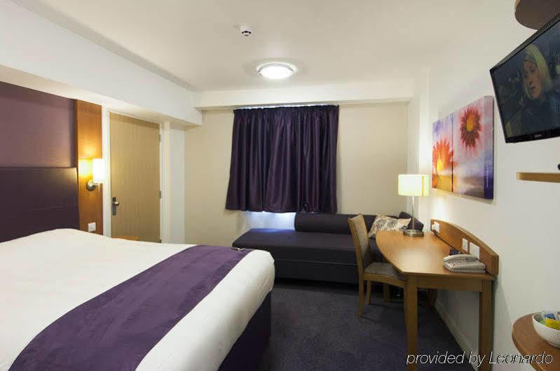 Premier Inn Premier Inn Weymouth Seafront Экстерьер фото